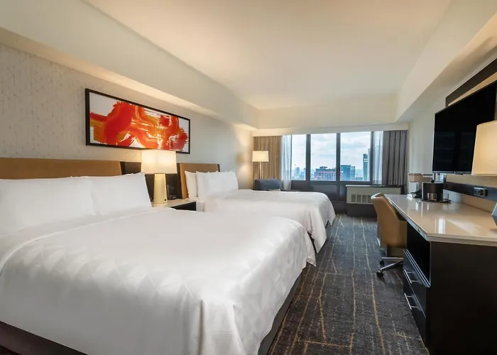 - Dwtn - The Mart By Ihg Hotel 3*